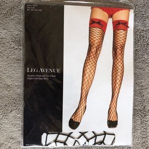Leg Avenue Diamond Net Thigh High